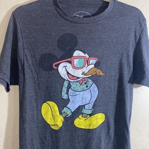 Hipster Mickey Mouse tee - Picture 2 of 5